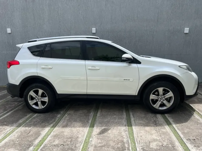Toyota RAV4 2.0 4X2 16V Aut. 2015