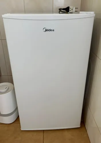 Frigobar Midea MRC10B1 Branco 93L