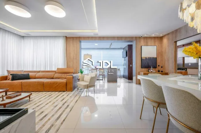Apartamento Alto Padrão - com 4 dormitórios à venda, 217 m² por R$ 2.950.000,00 - Victor K