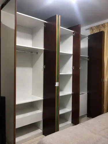 Guarda Roupa espelhado de 230 de largura
