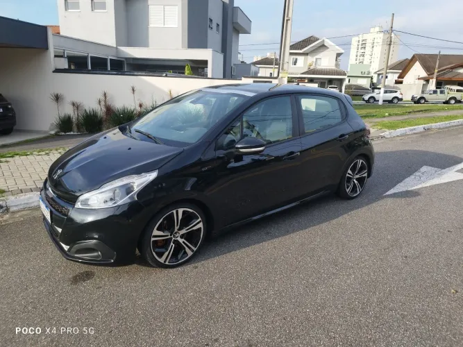 Peugeot 208 GT 1.6 THP Flex 16V 5P Mec. 2017
