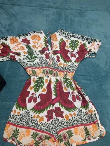 Combos vestidos M leia o anúncio