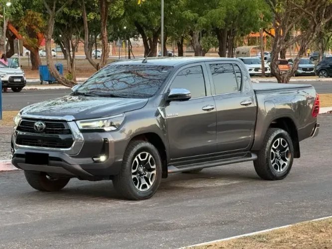 Toyota Hilux CD SRX 4X4 2.8 TDI 16V Diesel Aut. 2022