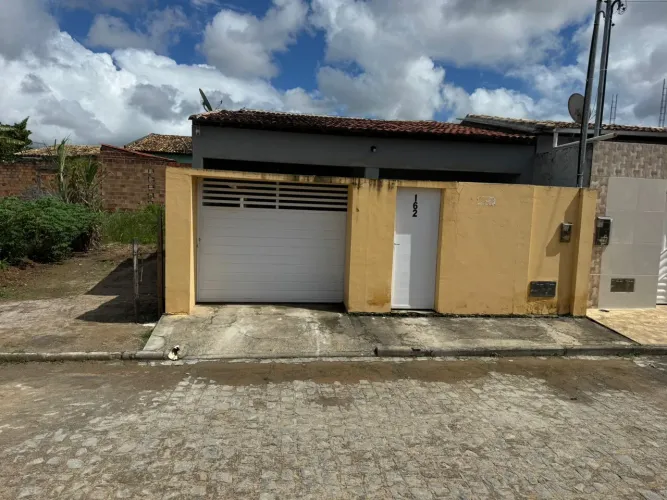 Vendo casa em Araua 