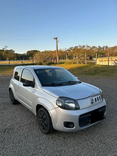 Fiat Uno Vivace Celeb. 1.0 EVO F. Flex 8V 3P 2014