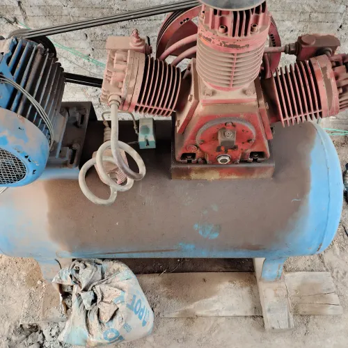 Vendo este compressor de ar de 250 libras