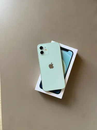 iPhone 12
