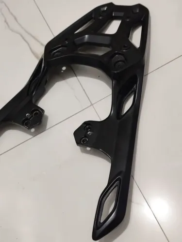 Bagageiro da dominar 250 e 400 moto