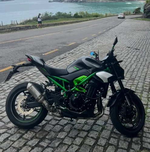 Kawasaki Z 900 2025