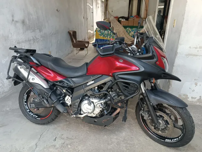 Suzuki V-Strom 650 ABS 2015/2016 - R$ 35.000