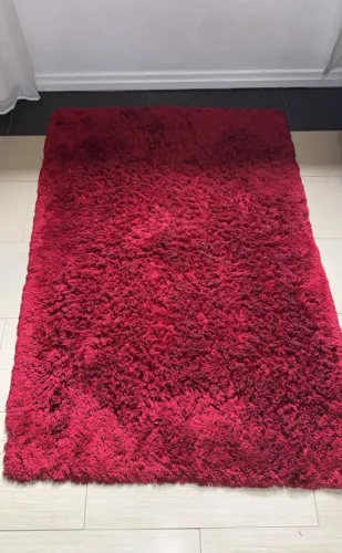 tapete silk de cor vermelha, peludo em tamanho de 200 x 240