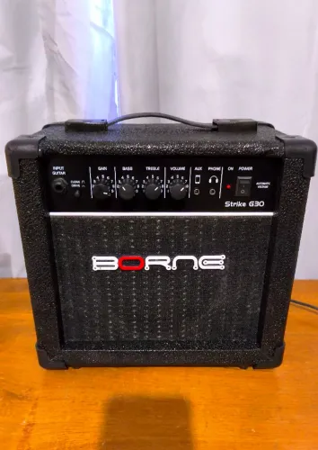 Amplificador de Guitarra Borne Strike G30