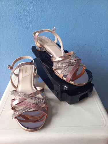 Sandália Salto Baixo Menina Molekinha Glamour Brilho