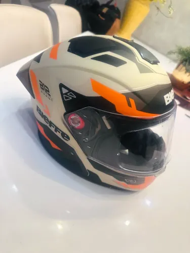Capacete Novíssimo - Troco por Xbox One