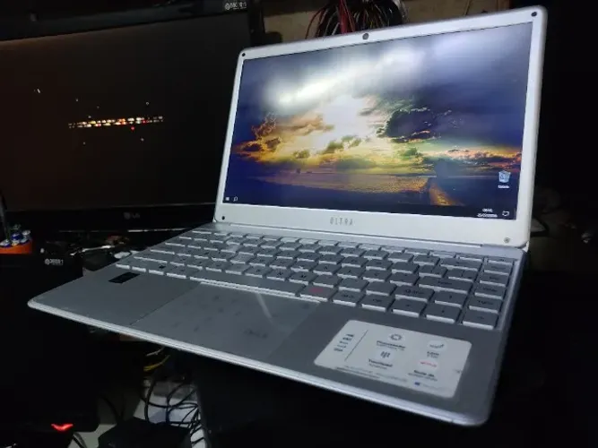 Notebook ultra i3 (apenas com retirada)