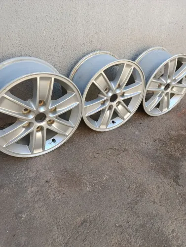 Vendo roda para camionete aro 16
