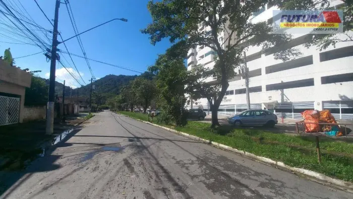Casa com 2 dormitórios para alugar, 95 m² por R$ 2.500,00/mês - Vila Voturuá - São Vicente