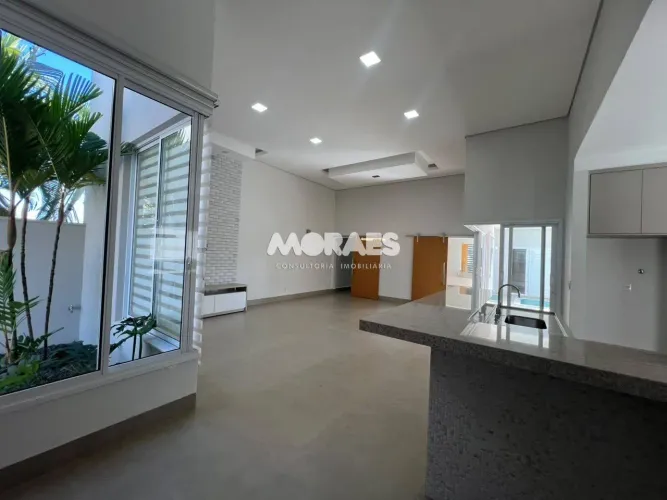 Casa com 3 quartos à venda, 210 m² por R$ 1.850.000 - Residencial Villaggio I - Bauru/SP