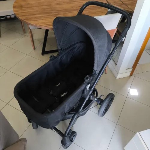 Carrinho + Bebê Conforte + Base (Cosco)