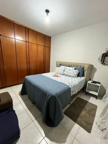 Alugo apartamento