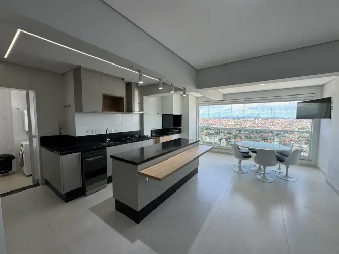 Duplex para aluguel possui 173 metros quadrados com 4 quartos