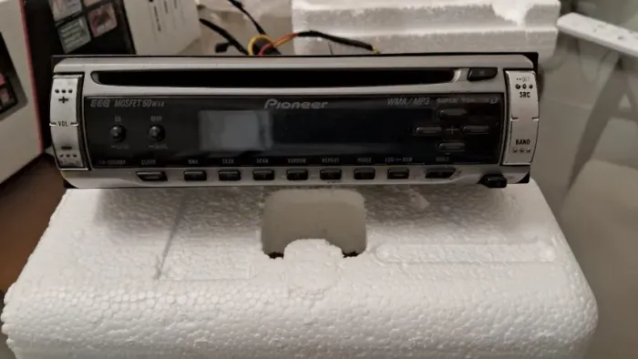 Radio CD Pioneer DEH-2850 MP raridade carro - Qualidade e Confiabilidade