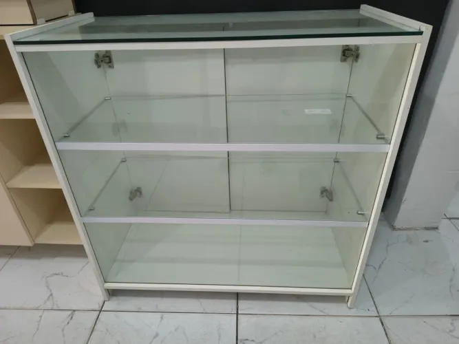 Vende se balcão vitrine 