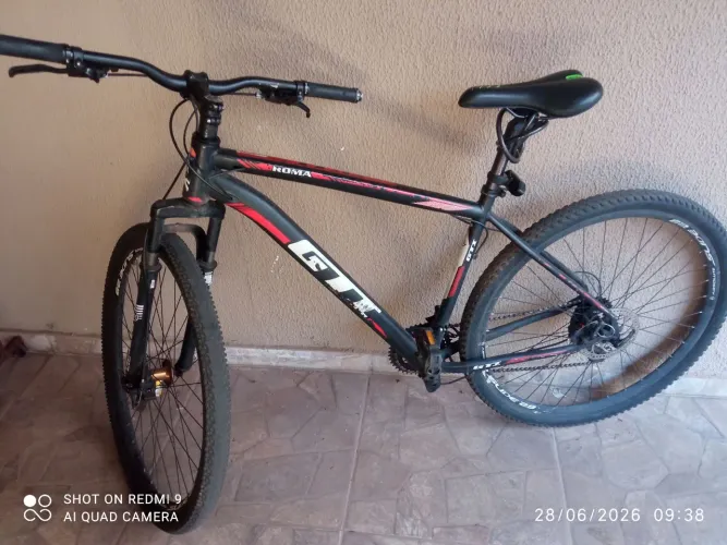 Bike semi-nova aro 29