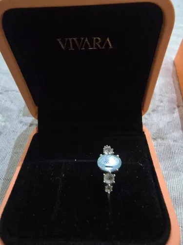Anel Vivara Marine em Prata 925 com Topázio azul e topazios incolores 