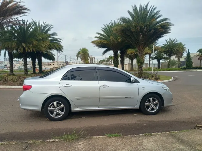 Toyota Corolla XLI 1.8/1.8 Flex 16V Aut. 2011