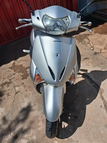 Honda Lead 100
