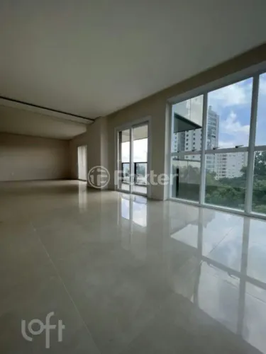 Apartamento à venda Rua Tarquinio Zambelli, Nossa Senhora de Lourdes - Caxias do Sul