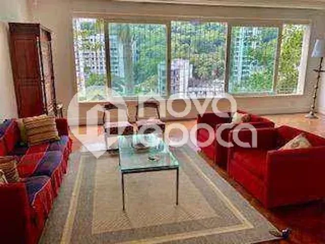 Cosme Velho | Casa 4 quartos, sendo 2 suites