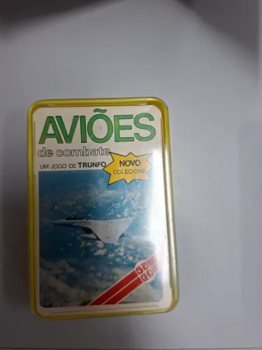 Jogo de Trunfo avião de combate grow