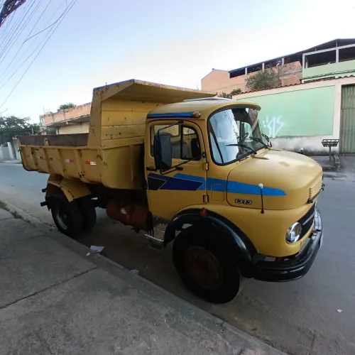 Vendo caminhão MB 1313