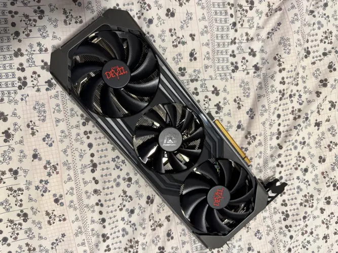 Placa de vídeo PowerColor Radeon RX 6700 XT