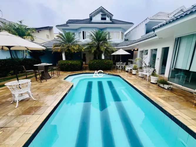 Aluguel de Casa de Luxo na Barra da Tijuca, Rio de Janeiro: 4 Quartos, 3 Suítes, 3 Salas,
