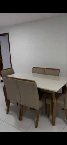 Mesa de 6 cadeiras - novinha 