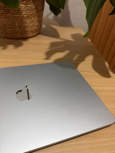 MacBook M4 256 GB 13 NOVO