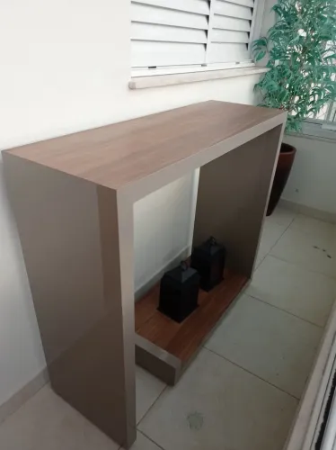 Aparador Moderno em Ótimo Estado - Design Elegante!