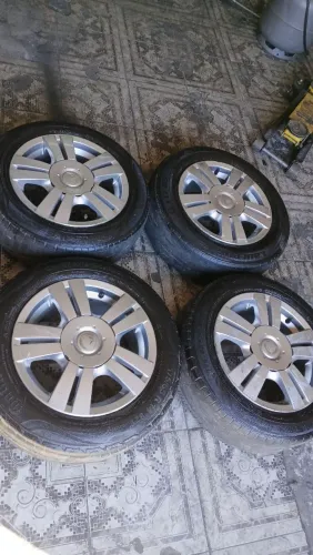 Rodas 14 multi furos 4x100 e 4x108 serve em todos carros