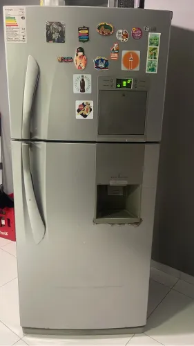 Geladeira LG oportunidade para peças ou completa!
