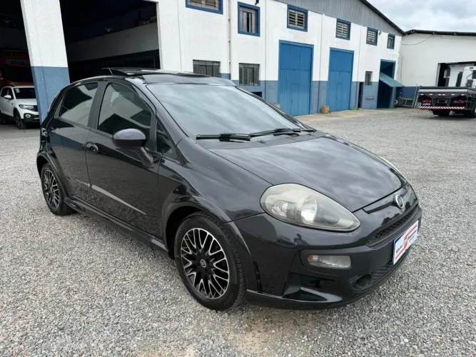 Fiat Punto Blackmotion 1.8 Flex 16V 5P. 2014