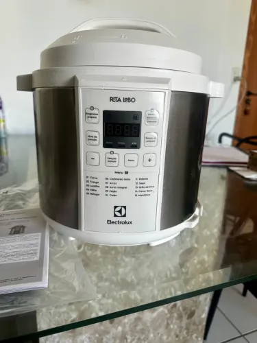 Panela de Pressão Elétrica Electrolux, Rita Lobo 6L Branca Experience Digital