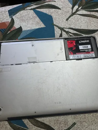 MacBook 2008