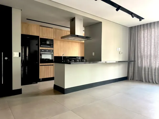 Apartamento para aluguel tem 75 metros quadrados com 2 quartos