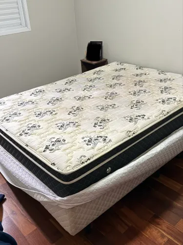 Cama box + colchão