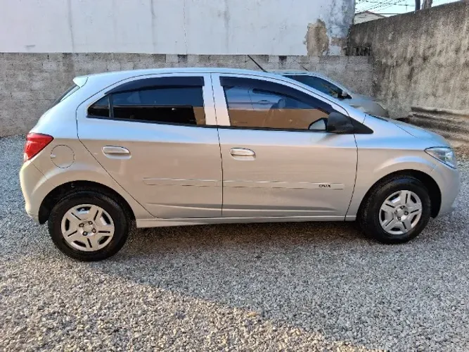 Chevrolet Onix Hatch LT 1.0 8V Flex Power Mec. 4P 2016