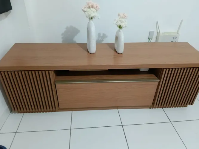 Rack seminovo + climatizador de ar portátil 