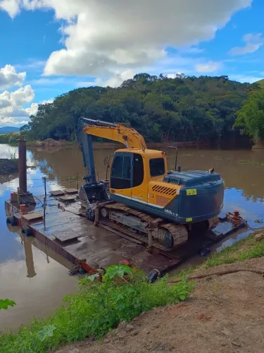 LOCAÇÃO DE MÁQUINAS DE TERRAPLENAGENS